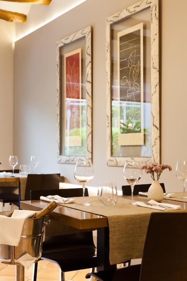 Hostal Restaurant Roma Cubells エクステリア 写真