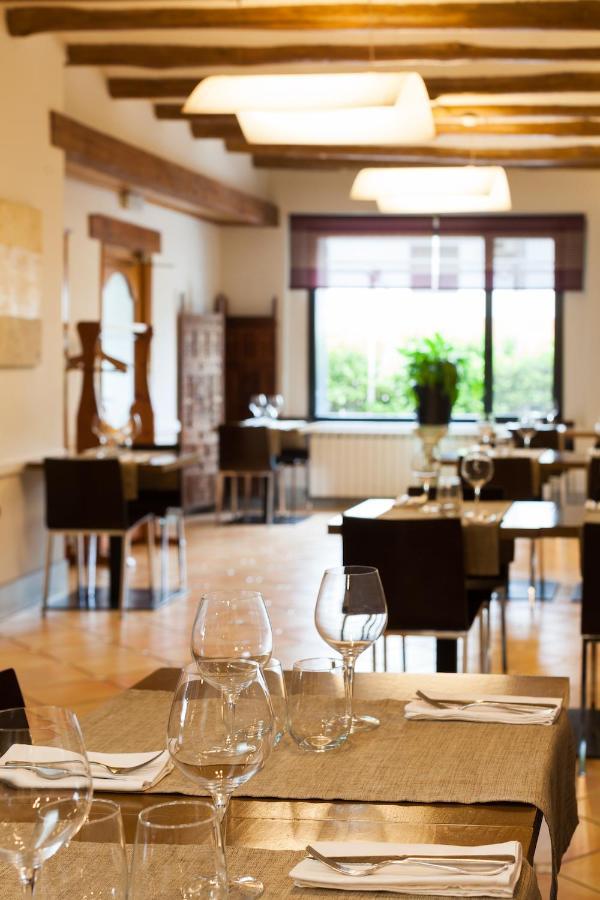 Hostal Restaurant Roma Cubells エクステリア 写真