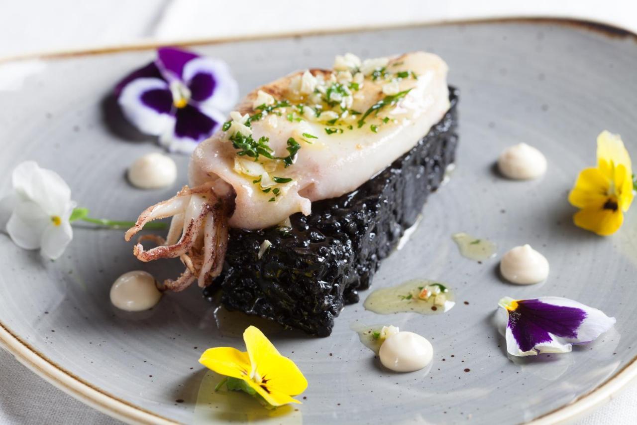 Hostal Restaurant Roma Cubells エクステリア 写真